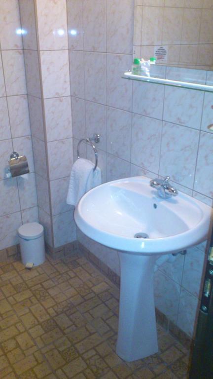 Family Hotel Fenerite Gabrovo Extérieur photo