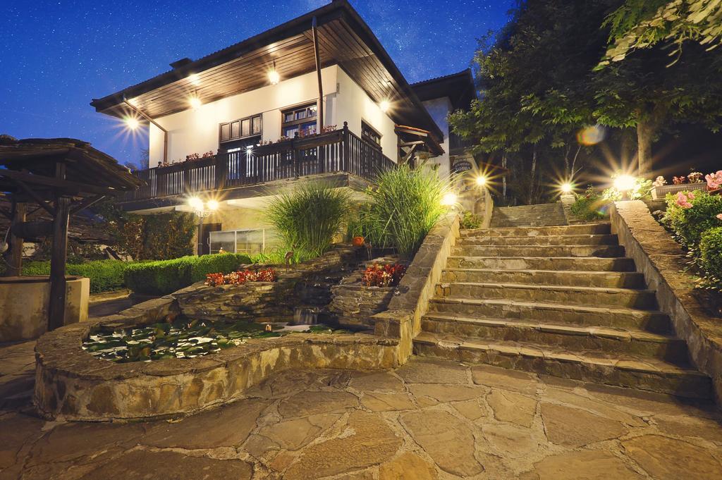 Family Hotel Fenerite Gabrovo Extérieur photo