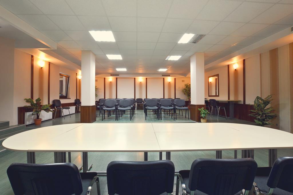 Family Hotel Fenerite Gabrovo Extérieur photo